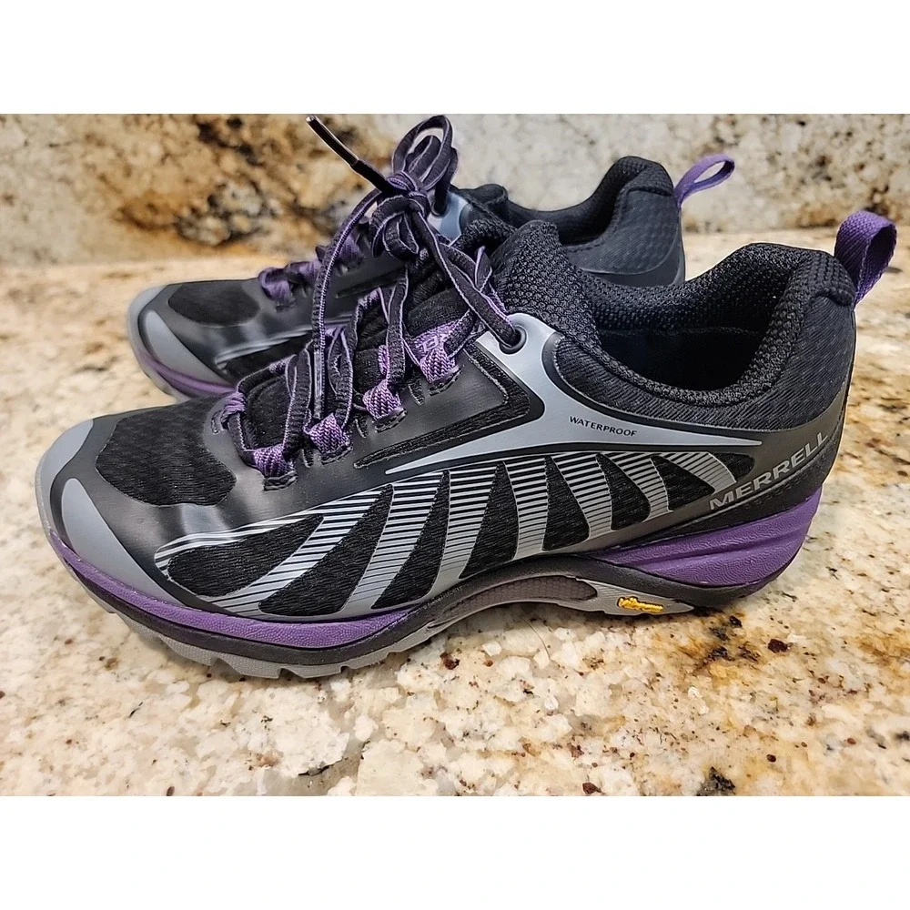 Merrell Women Size 7.5 (EU 38) Siren Edge 3 Hiking Waterproof - Black/Acai Shoes